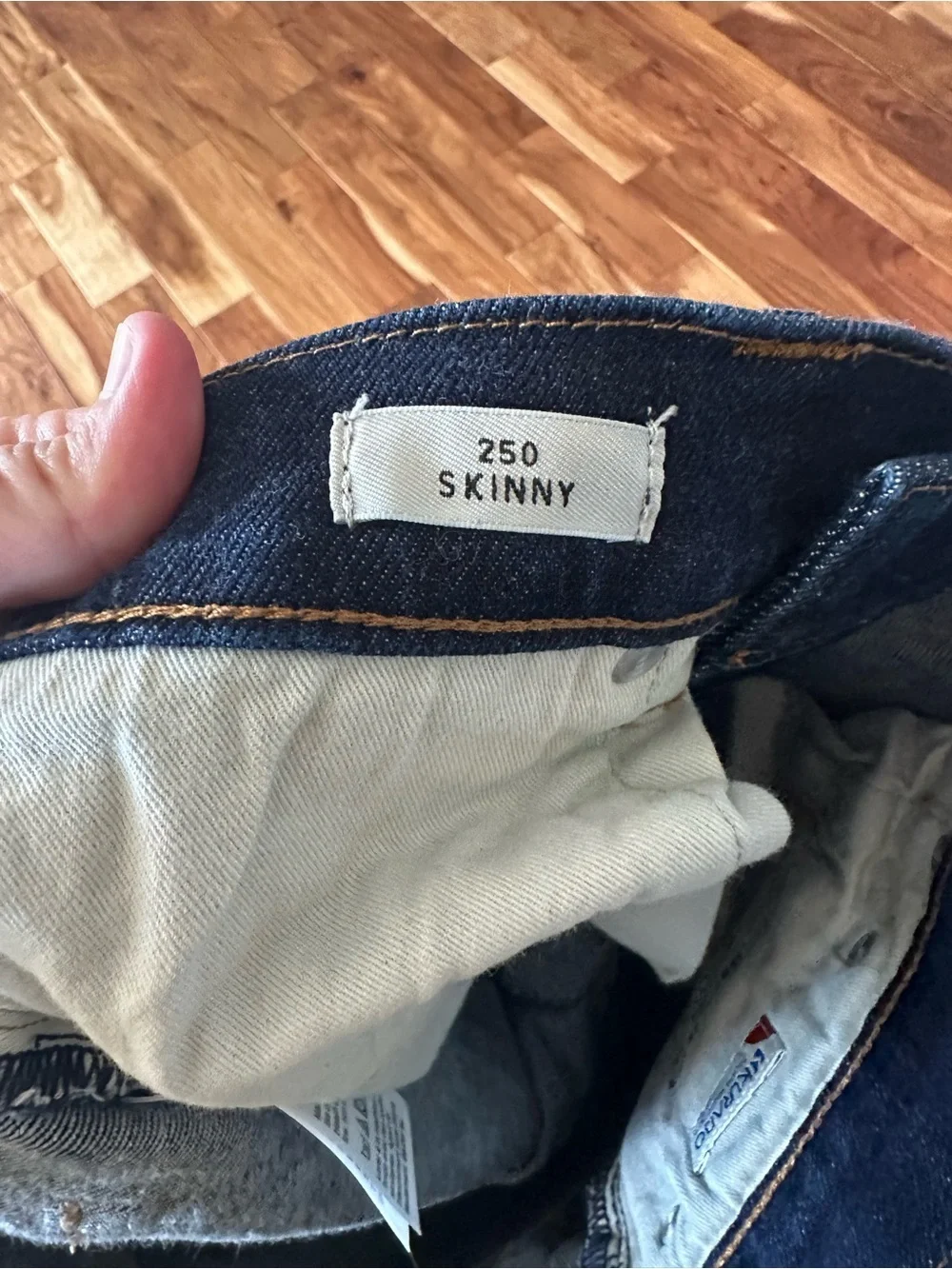 J Crew Dark Blue 250 Skinny Fit Jeans size 32x32